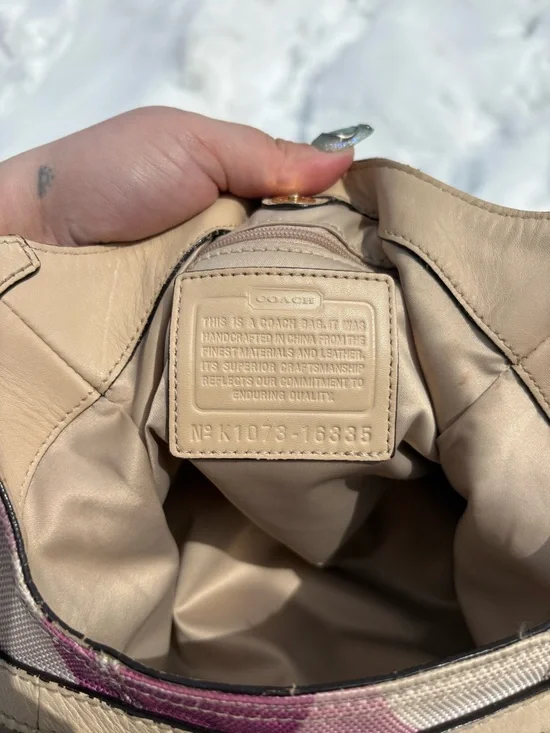 2010 Coach Madison Maggie Signature bagđź’— - Picture 8 of 9